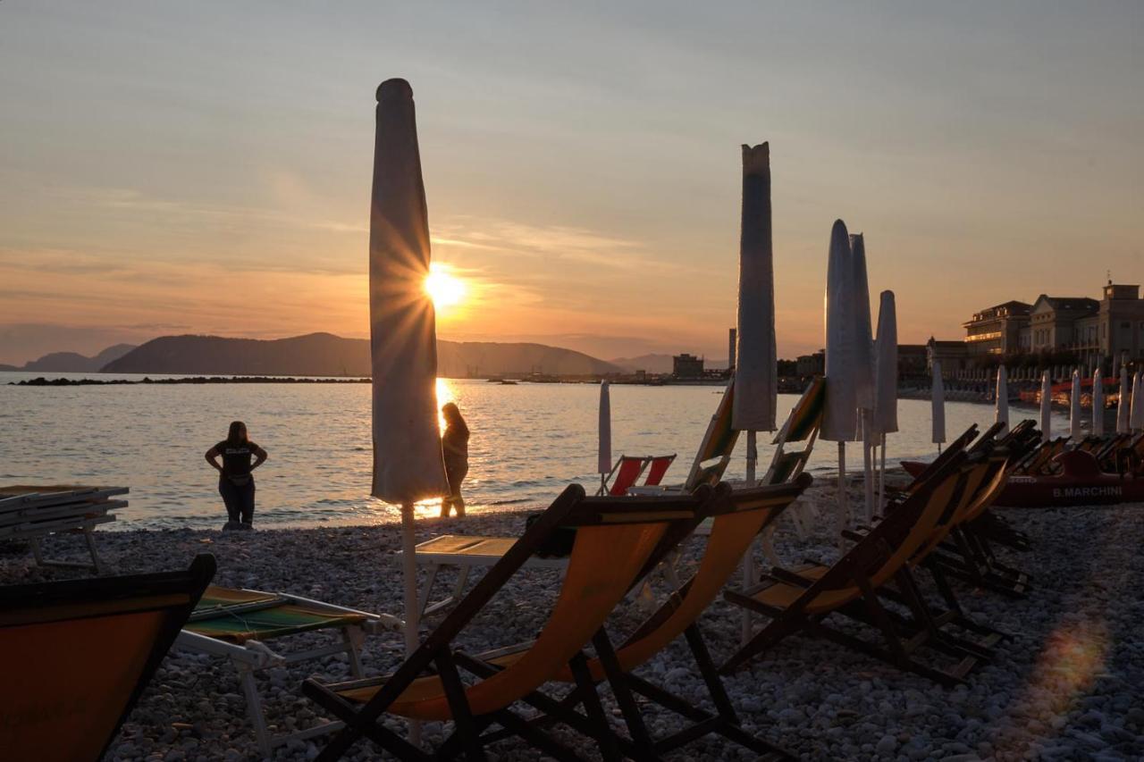 Claudia Nel Cuore Di Forte Dei Marmi Exterior photo